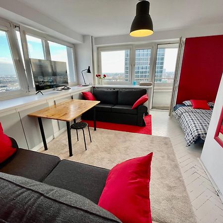 Sawa 3 Metro X2 Fast Wifi 50'Tv Netflx Hbo Appletv+ Amazontv Appartement Warschau Buitenkant foto